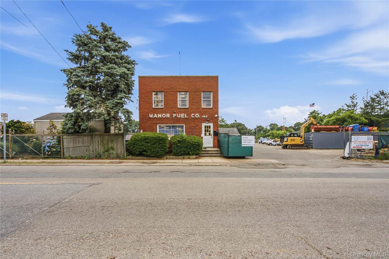 152 Railroad Street - Photo 1