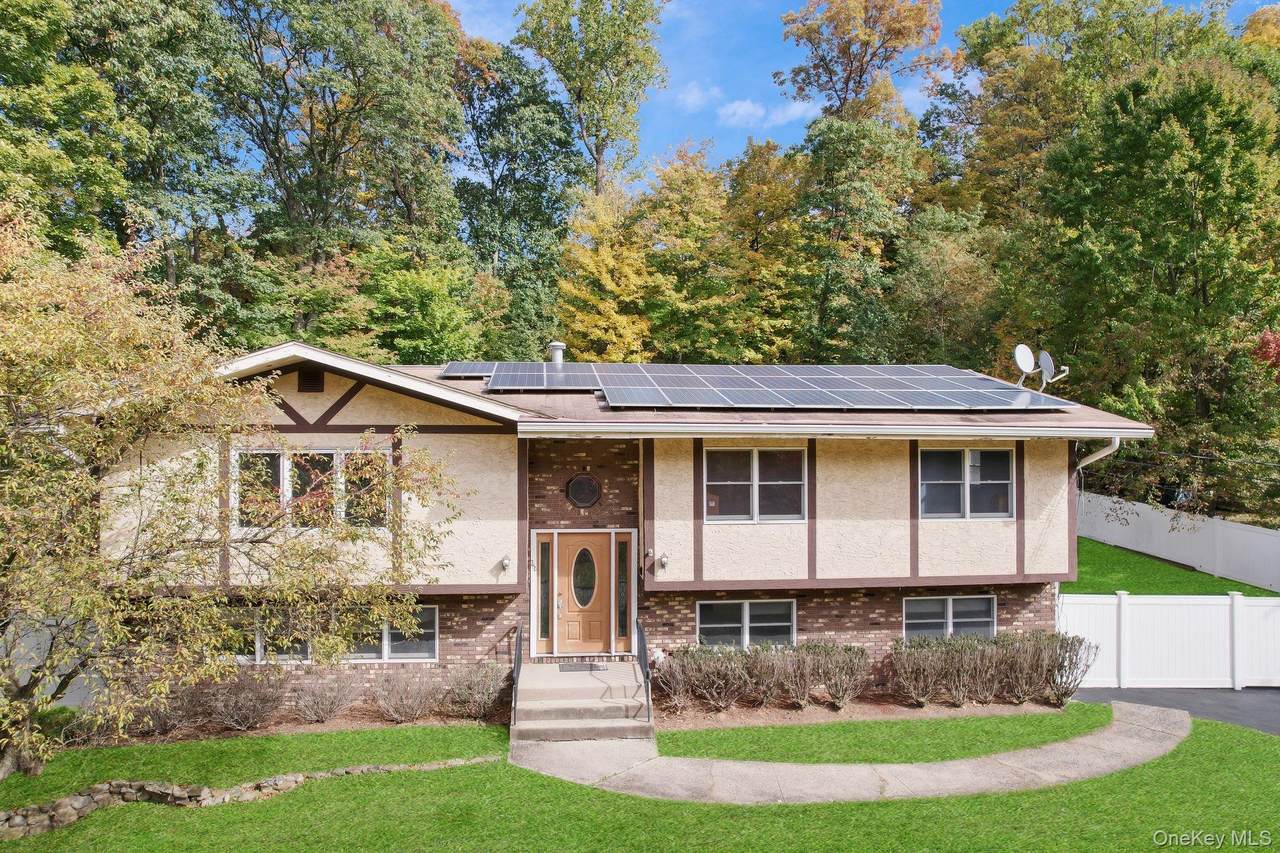 22 Lorna Lane - Photo 1