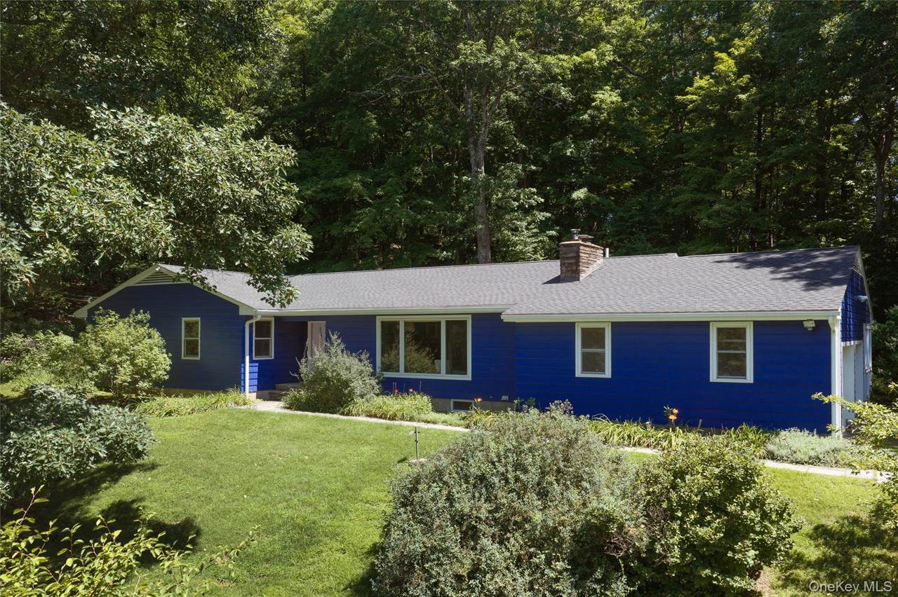 133 White Schoolhouse Road - Photo 1