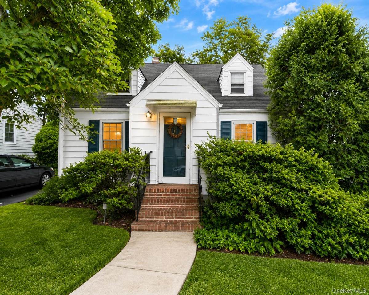 24 Maywood Avenue - Photo 1