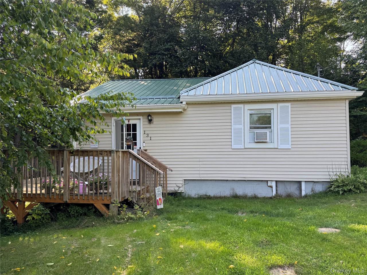 131 Ferndale Road - Photo 1