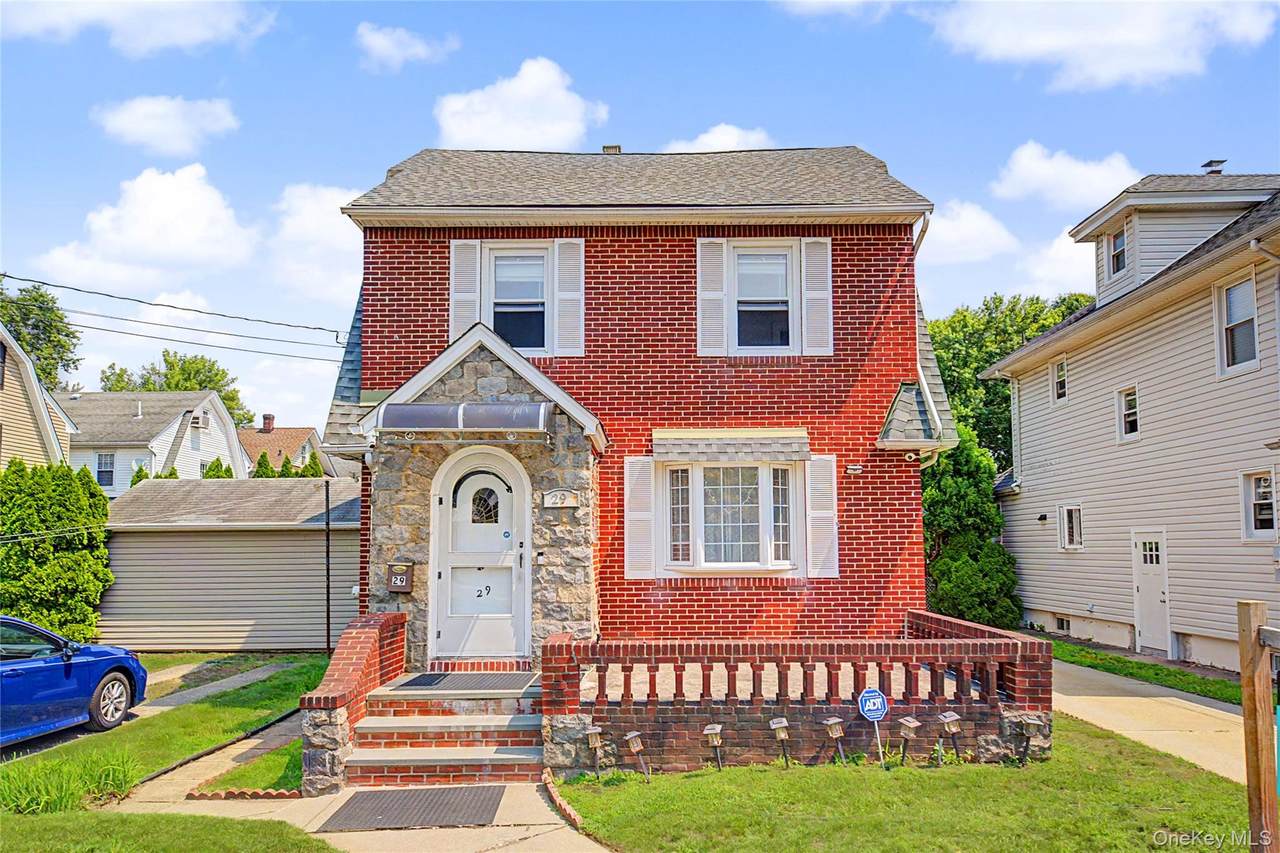 29 Holland Avenue - Photo 1