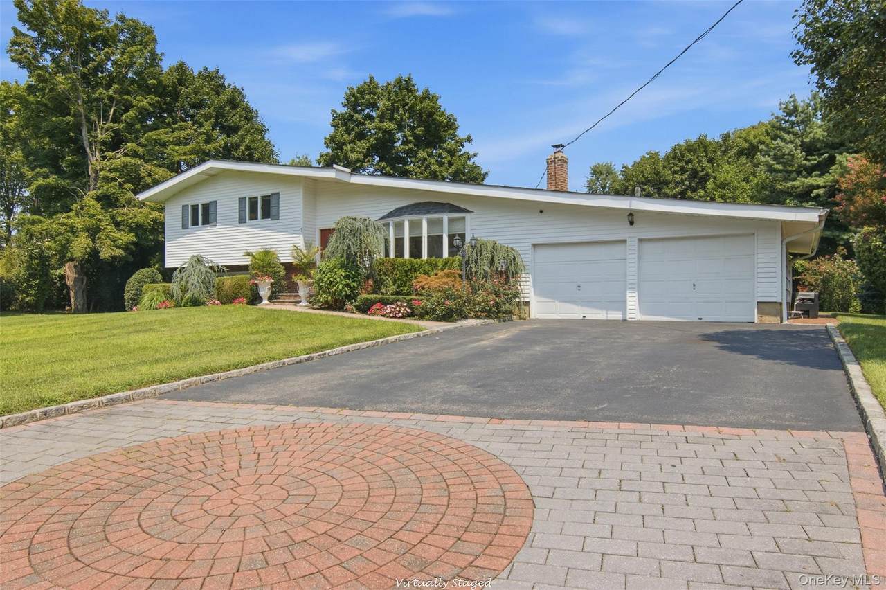 7 Laurie Place - Photo 1