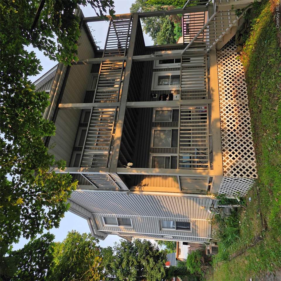 35 Manitou Avenue - Photo 1