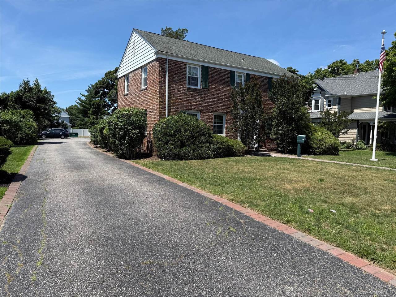 156 North Ocean Avenue - Photo 1