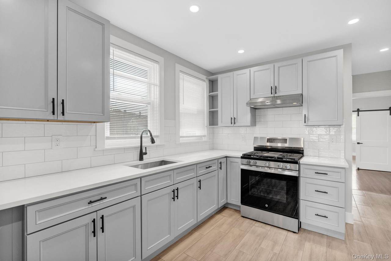 348 Saw Mill River Road - Photo 1