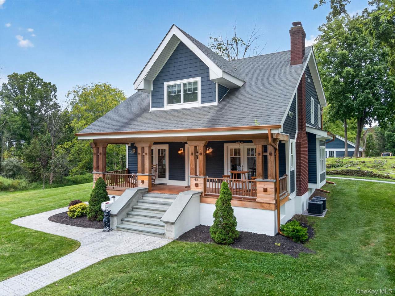 42 Colonial Avenue - Photo 1