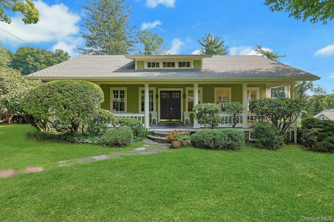 35 Grandview Avenue - Photo 1