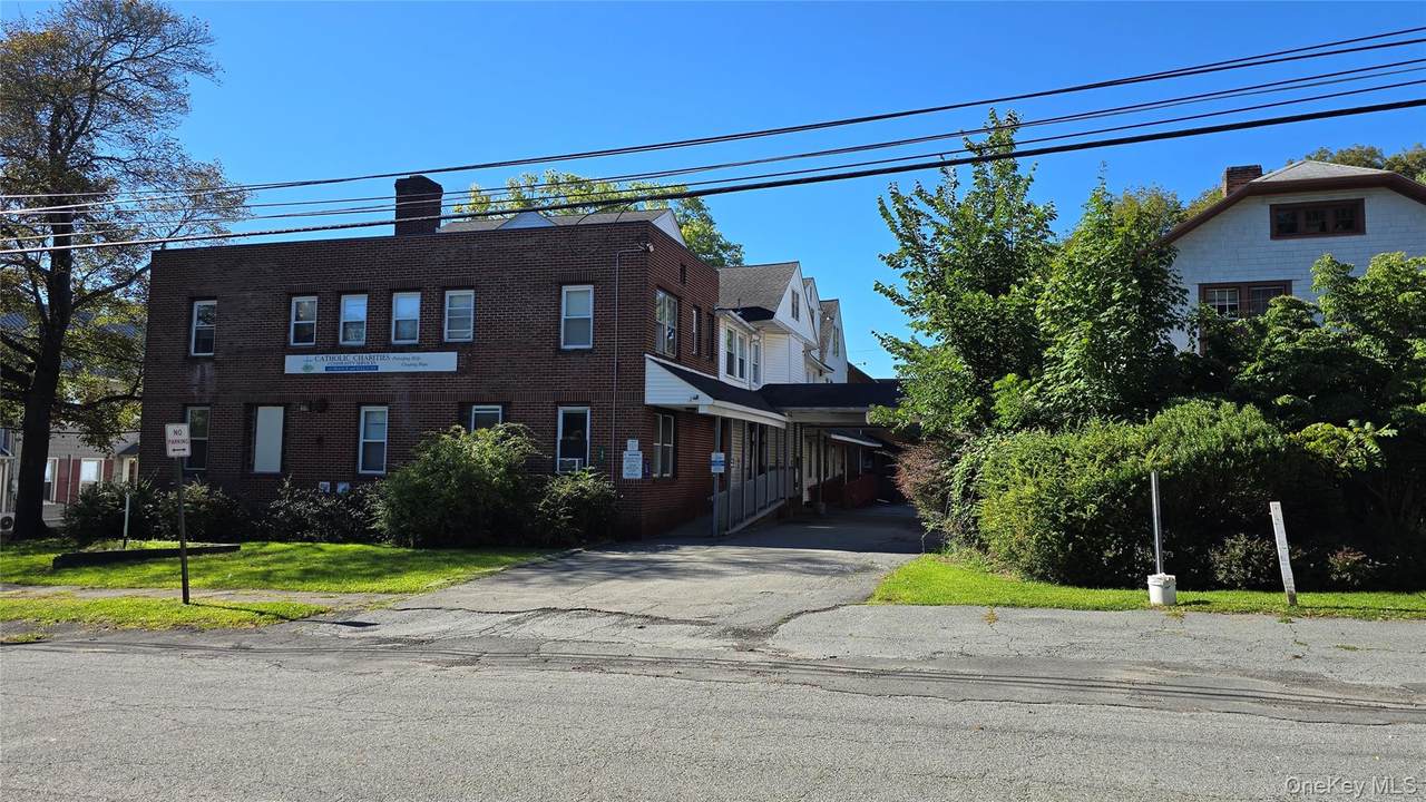 17 Hamilton Avenue - Photo 1