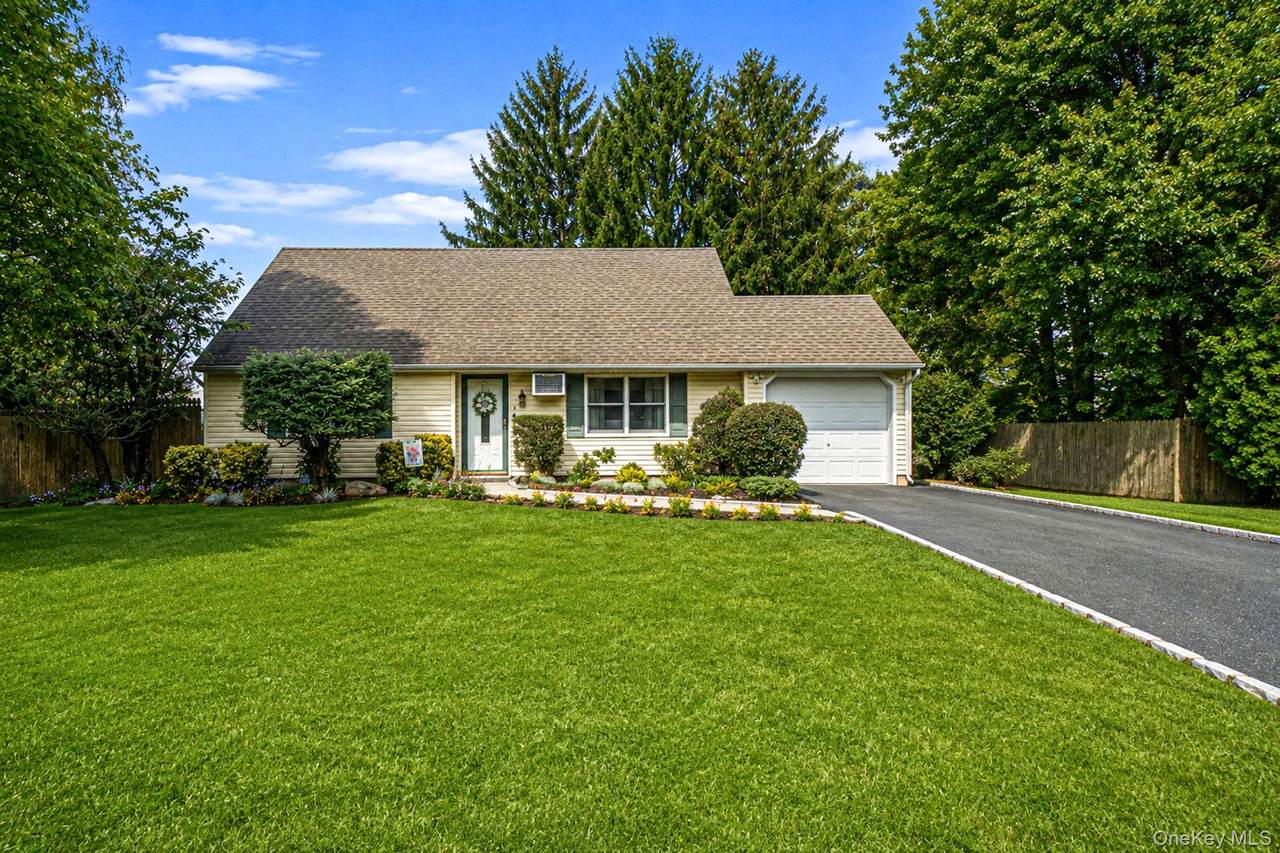 4 Highview Lane - Photo 1