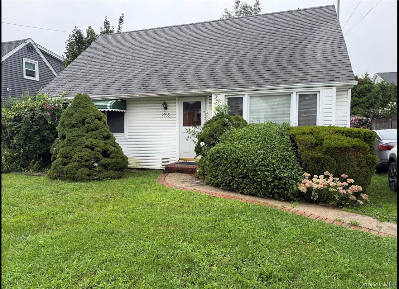2958 Oceanside Road - Photo 1