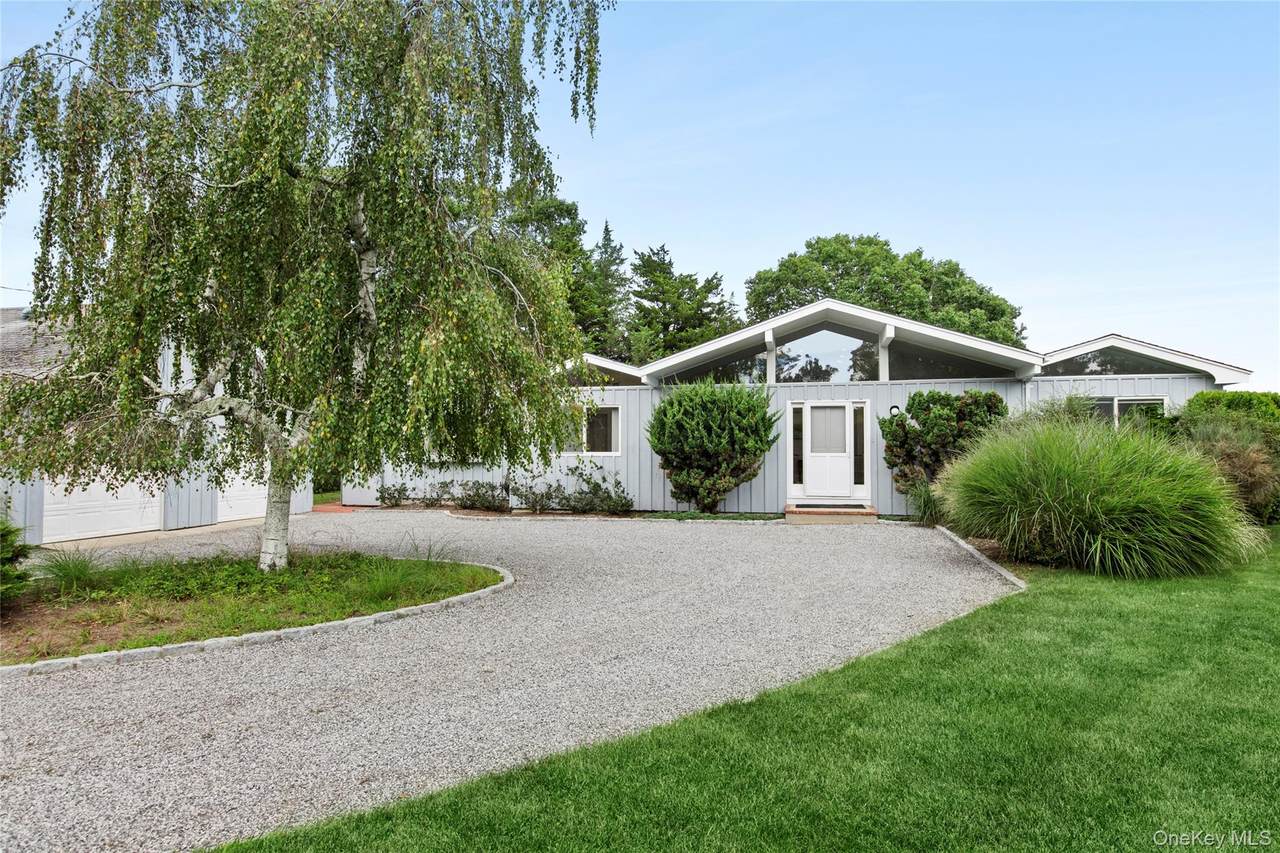 7 Pond Road - Photo 1