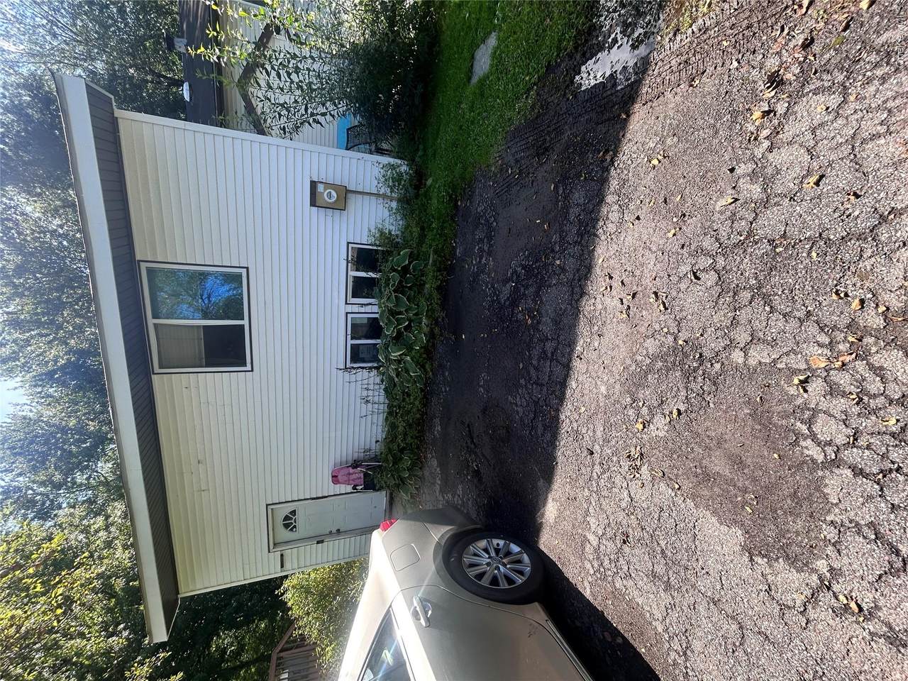 15 Medallion Road - Photo 1