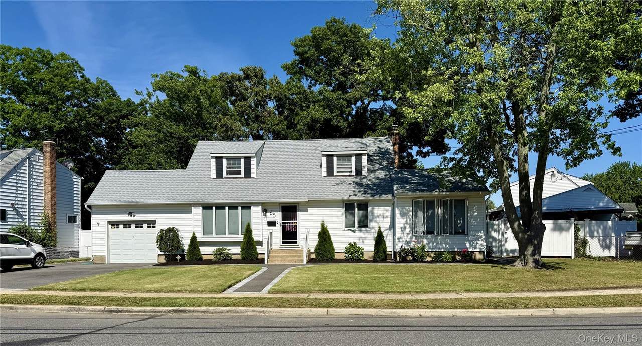 65 Westwood Road - Photo 1