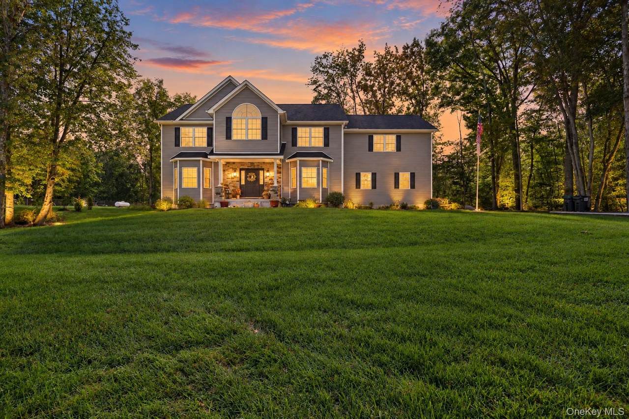 112 Elise Drive - Photo 1