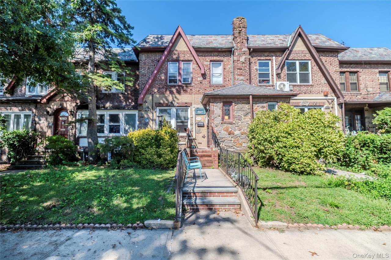 2612 150th Street - Photo 1