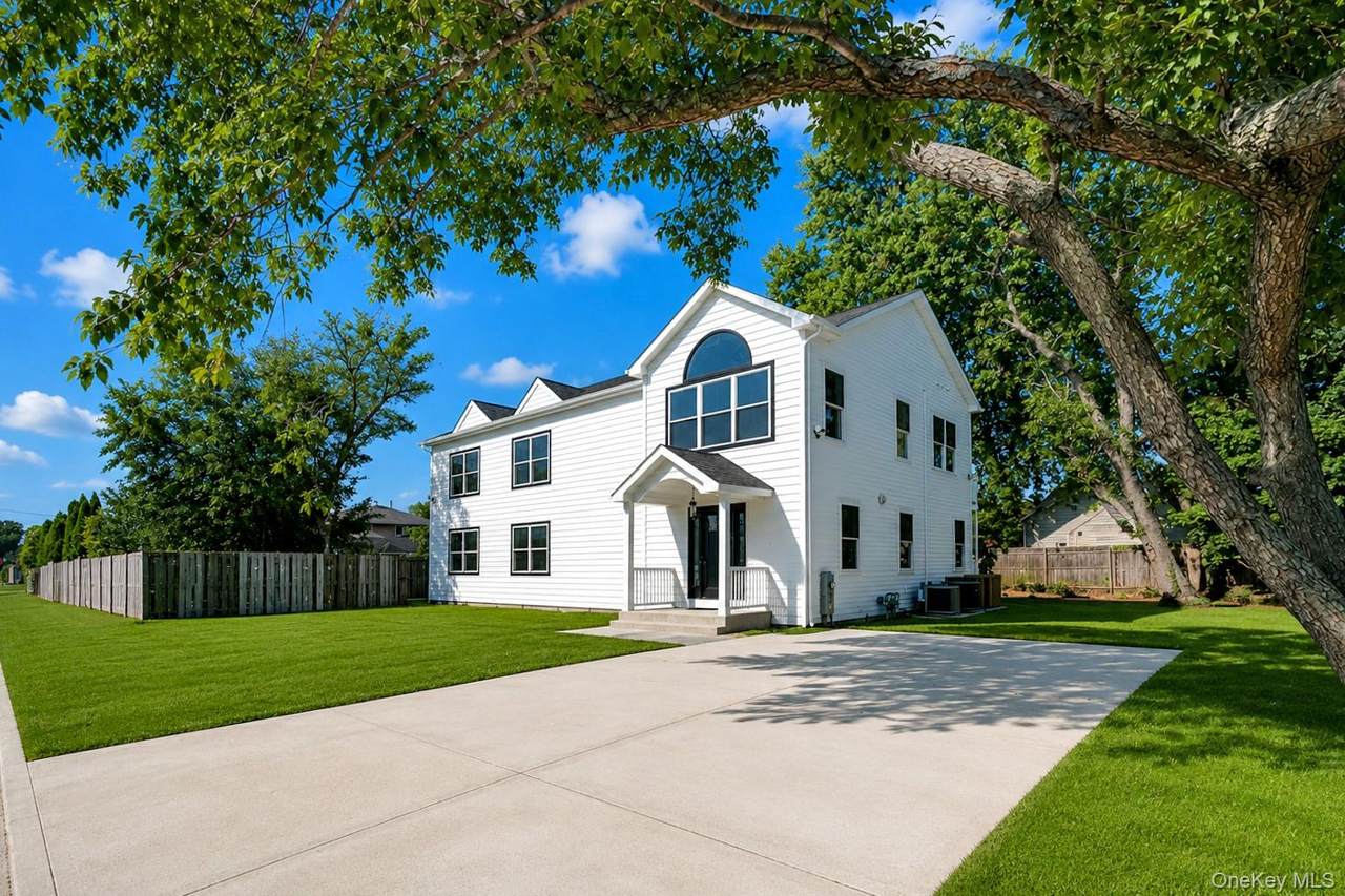 171 Ferraris Street - Photo 1