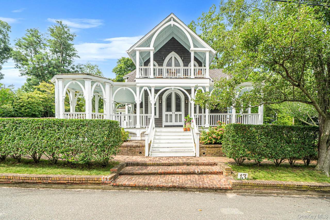 13 Spring Garden Avenue - Photo 1