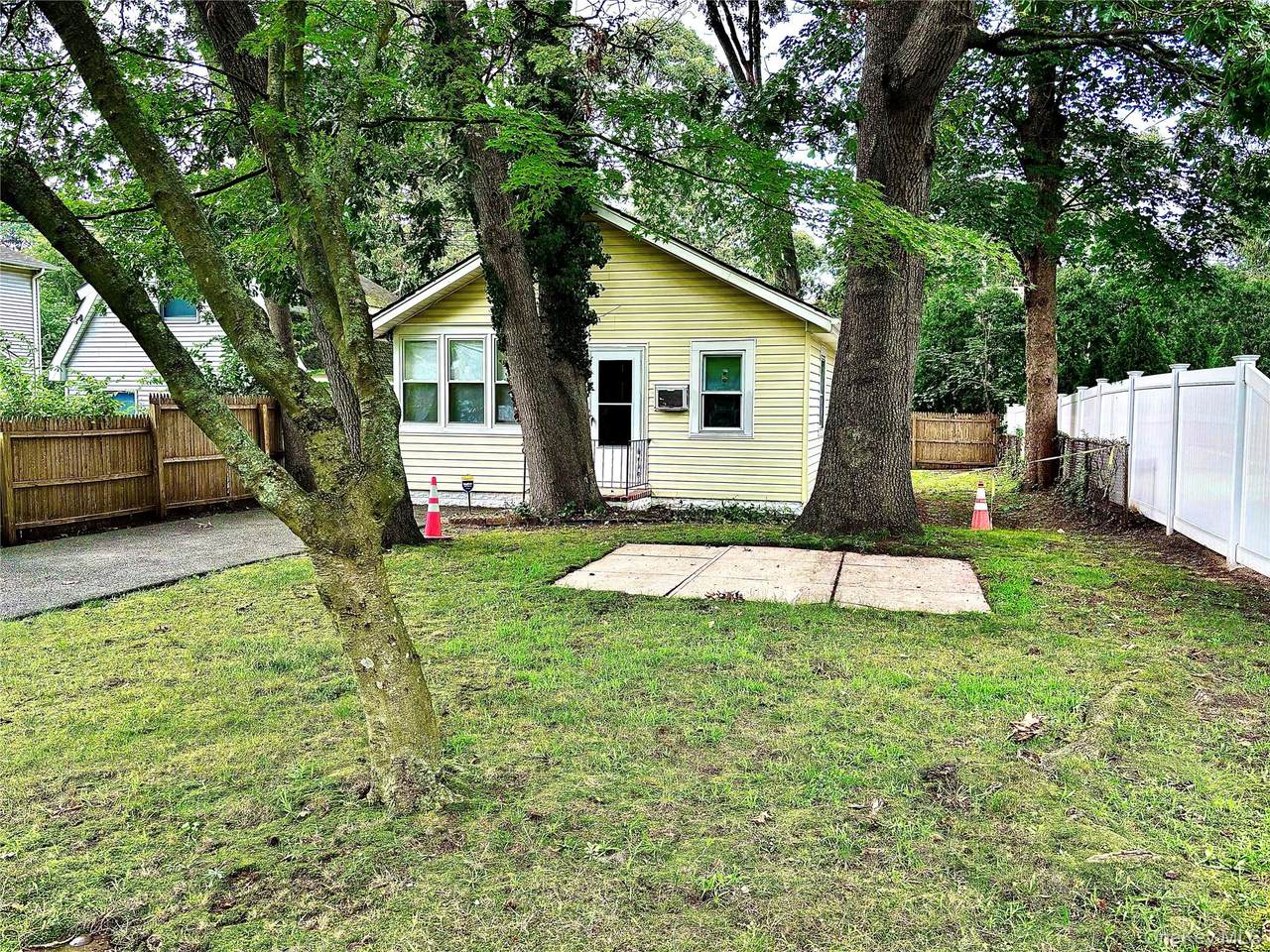 103 Maple Street - Photo 1