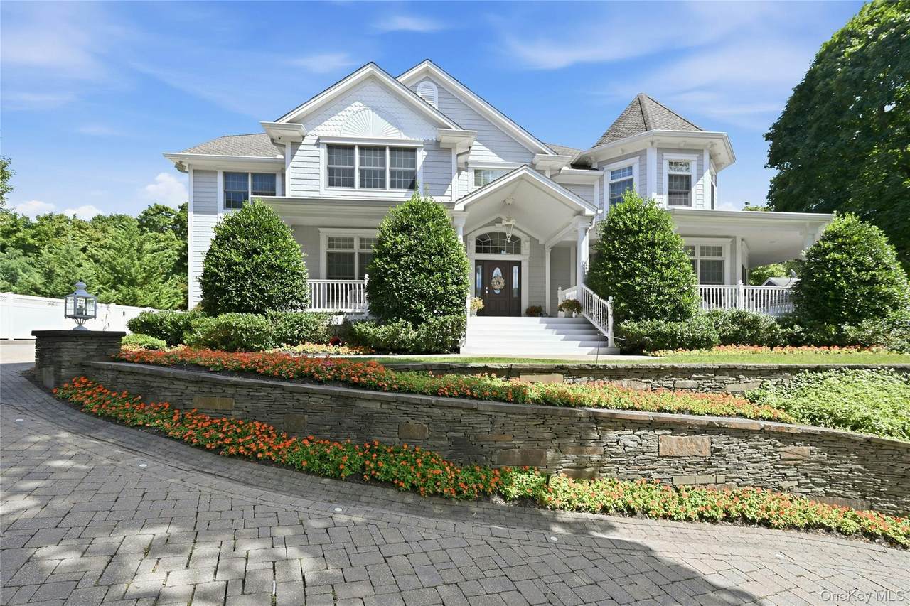 3 Crescent Drive - Photo 1