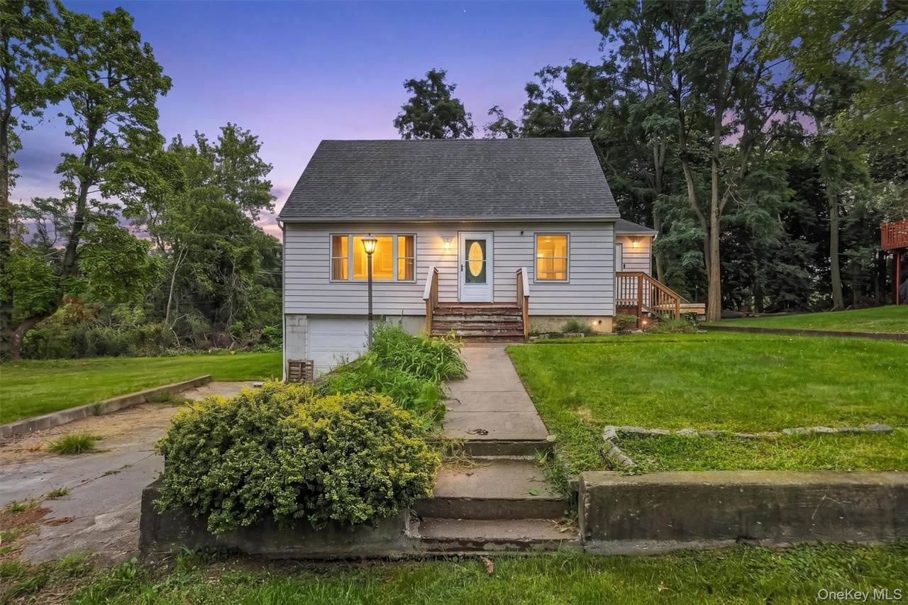 4 Garrett Place - Photo 1