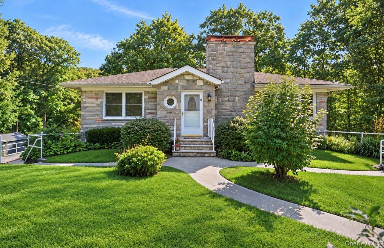 6 Arbutus Street - Photo 1