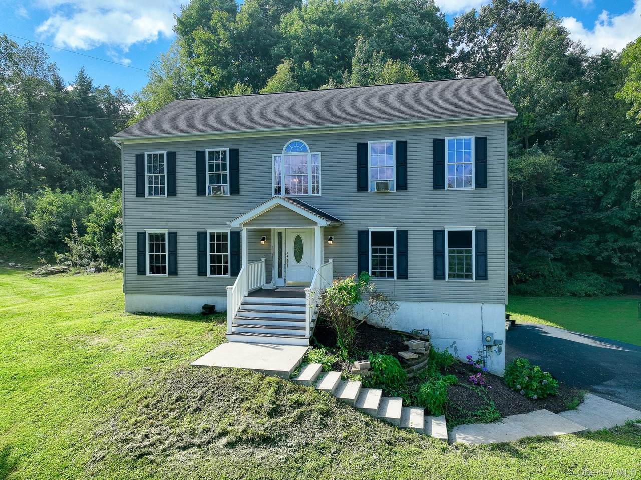 99 Milton Turnpike - Photo 1
