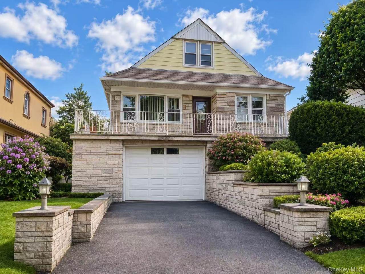 150-32 8th Avenue - Photo 1