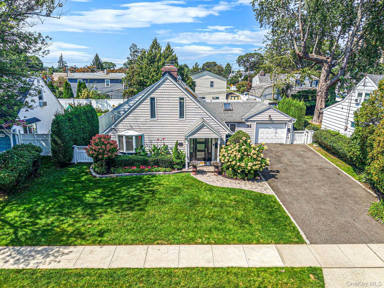 2115 Randall Avenue - Photo 1