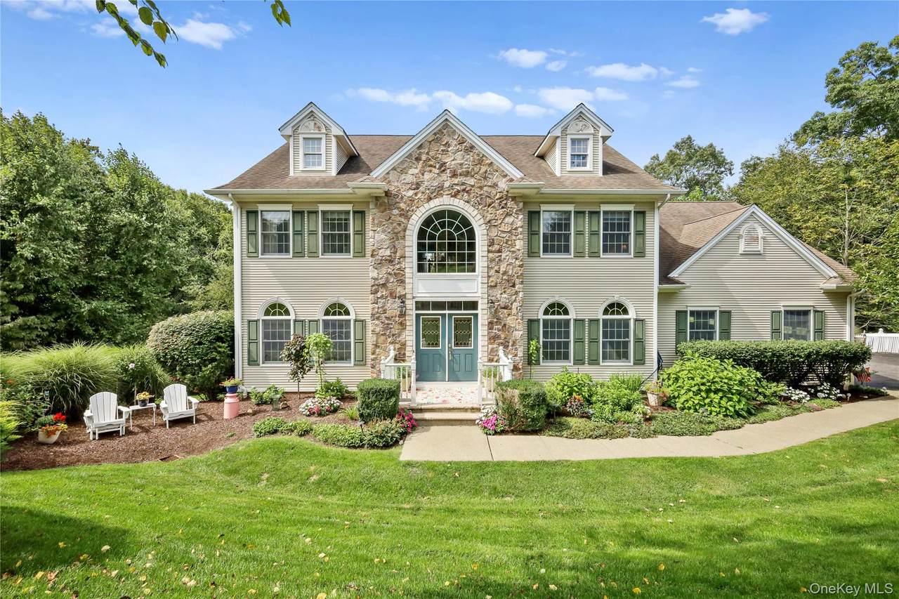 20 Parkview Circle - Photo 1