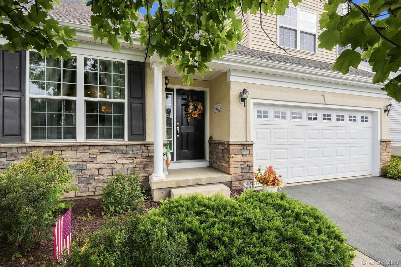 6 Cyprus Drive - Photo 1
