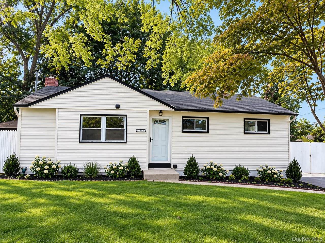 2602 Knickerbocker Avenue - Photo 1