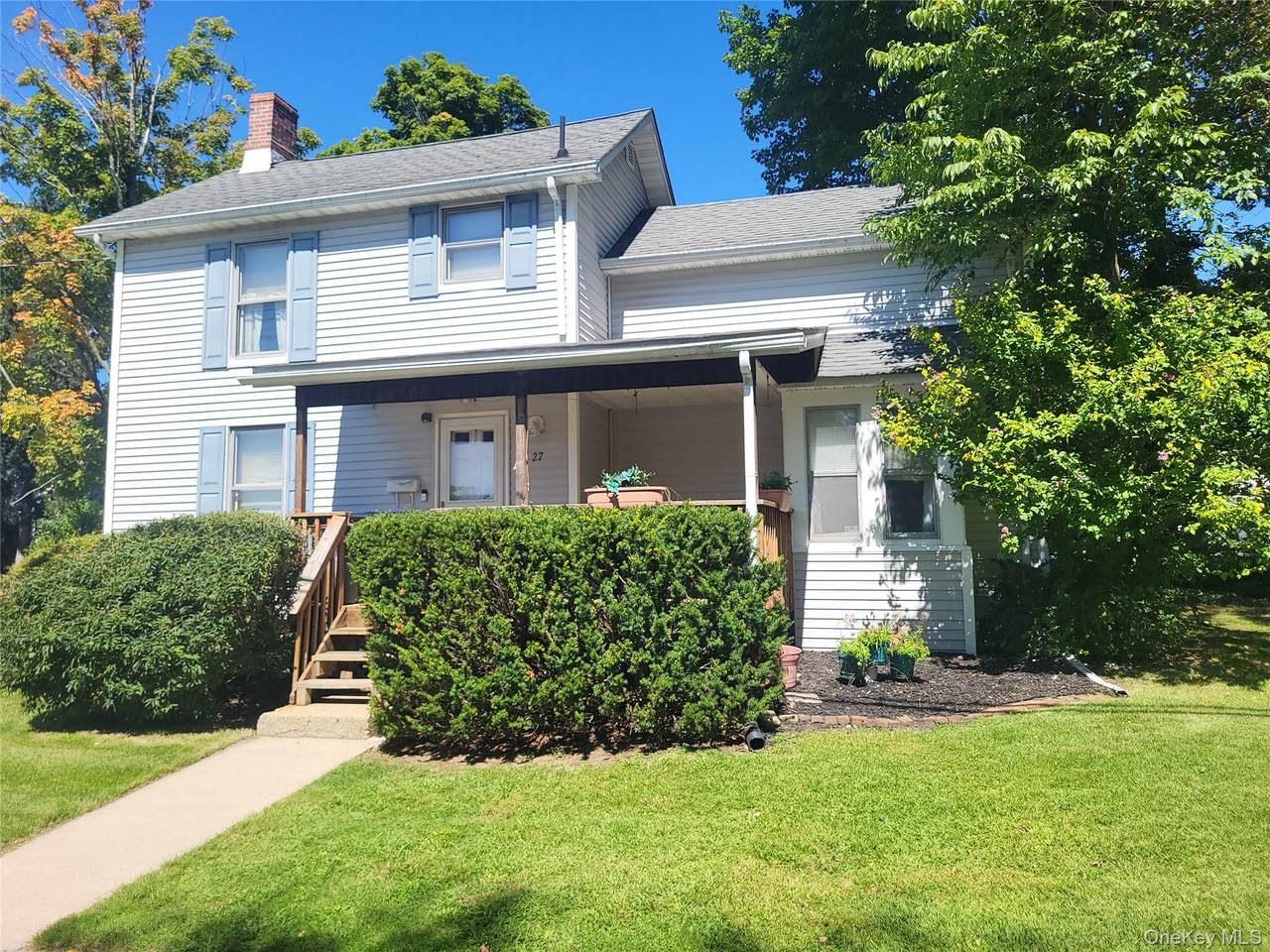 27 Ash Street - Photo 1