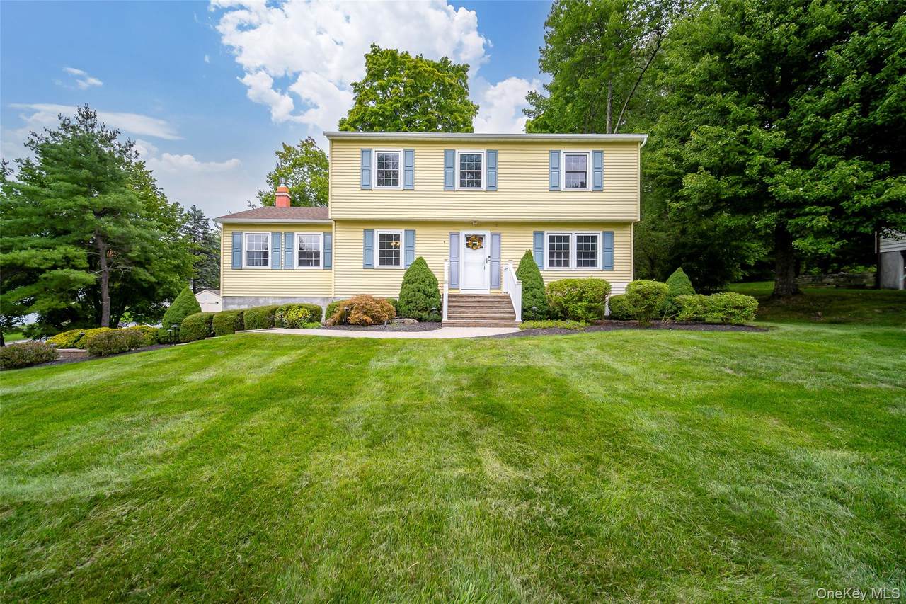 1 Tanglewood Lane - Photo 1