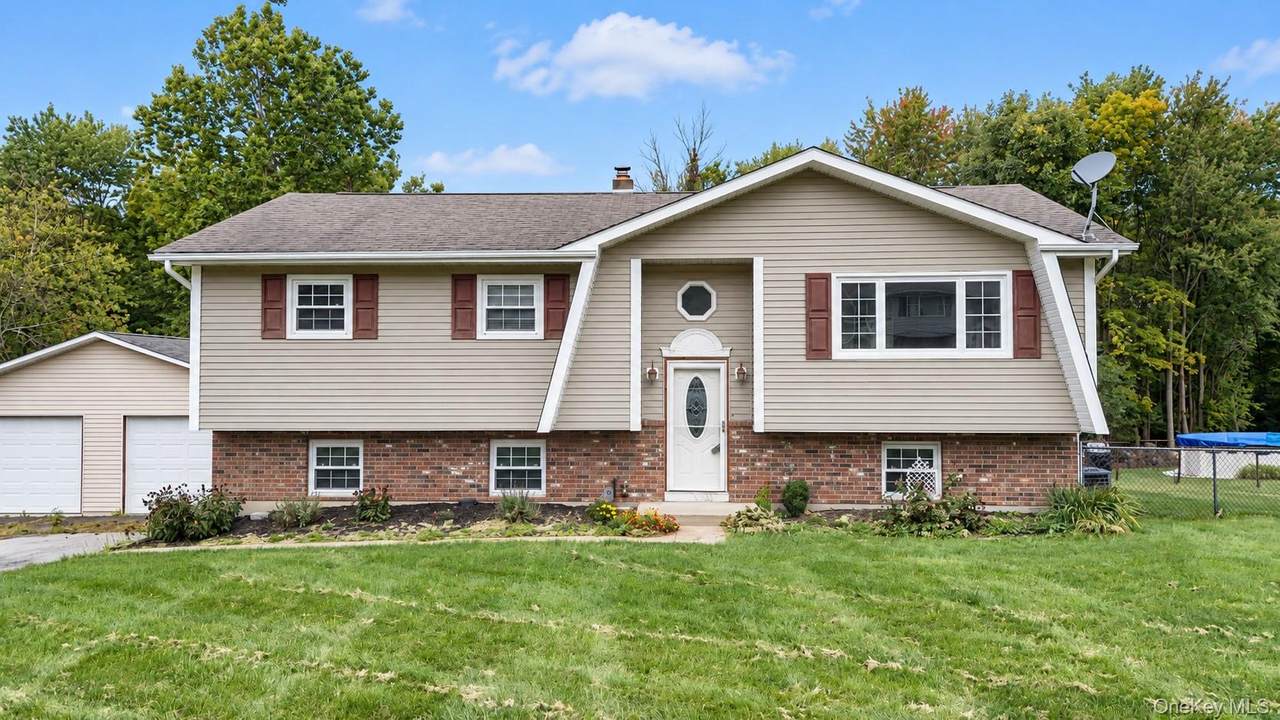 65 Maureen Drive - Photo 1