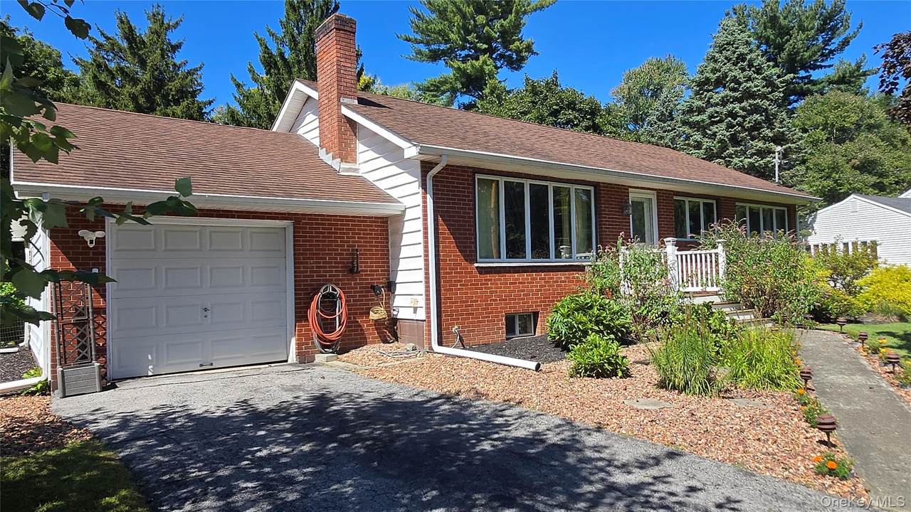 29 Kinry Road - Photo 1
