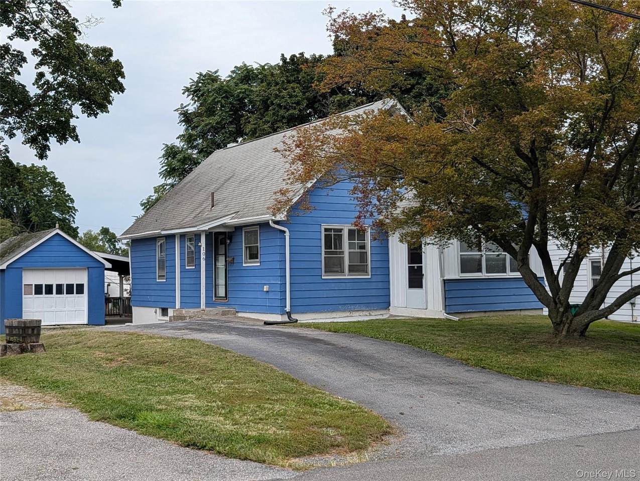106 Depuyster Avenue - Photo 1