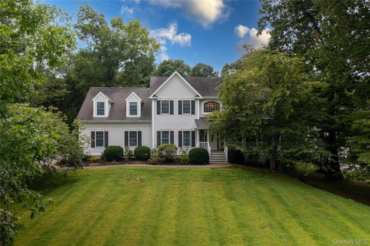 53 Traci Lane - Photo 1