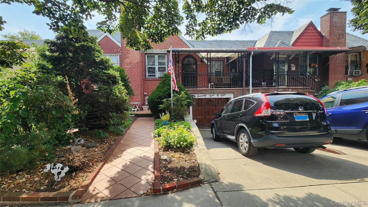 79-04 Kneeland Avenue - Photo 1
