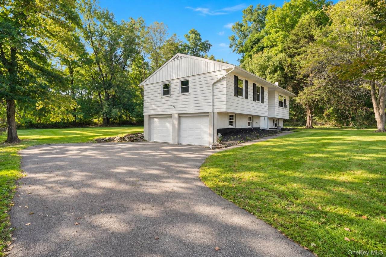 15 Vandewater Drive - Photo 1