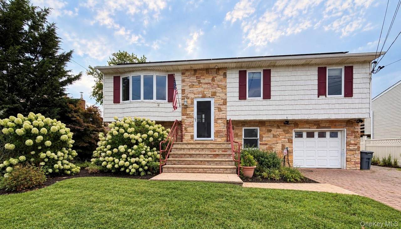 2608 Island Channel Road - Photo 1