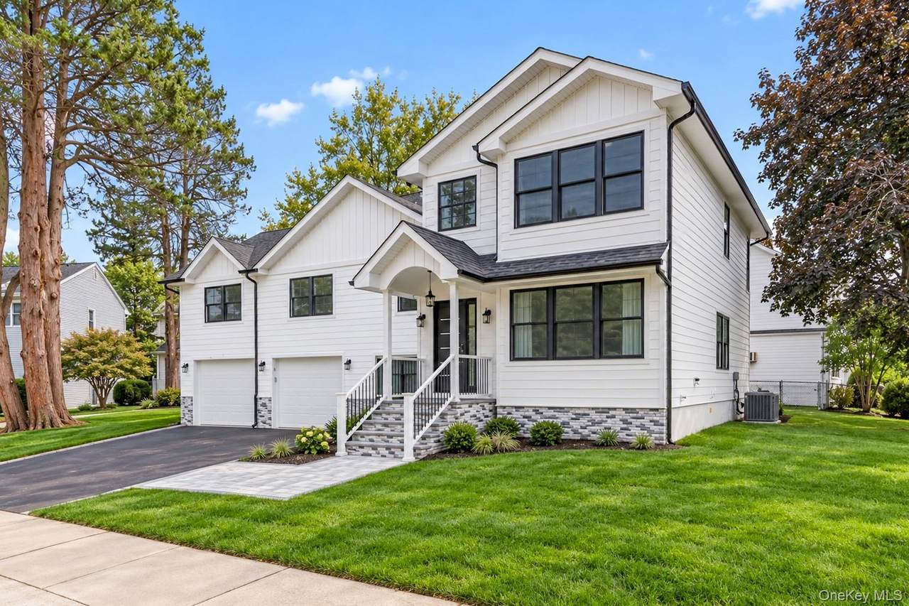 2 Circle Drive - Photo 1