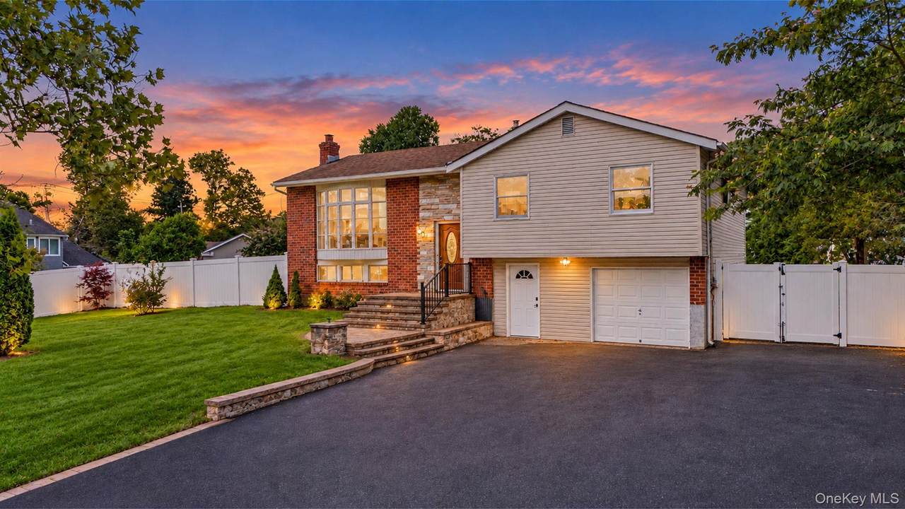 3 Richlee Drive - Photo 1