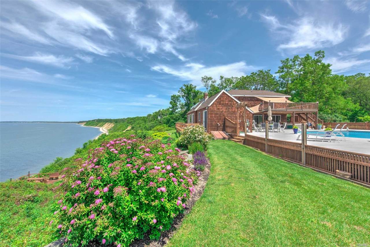 2430 Dignans Road - Photo 1