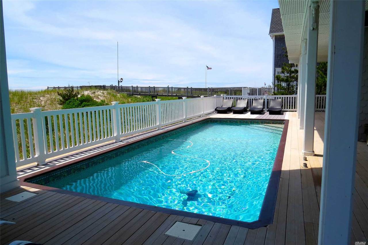 695 Dune Road - Photo 1