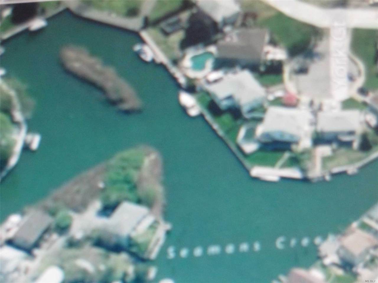 Island Place - Photo 1