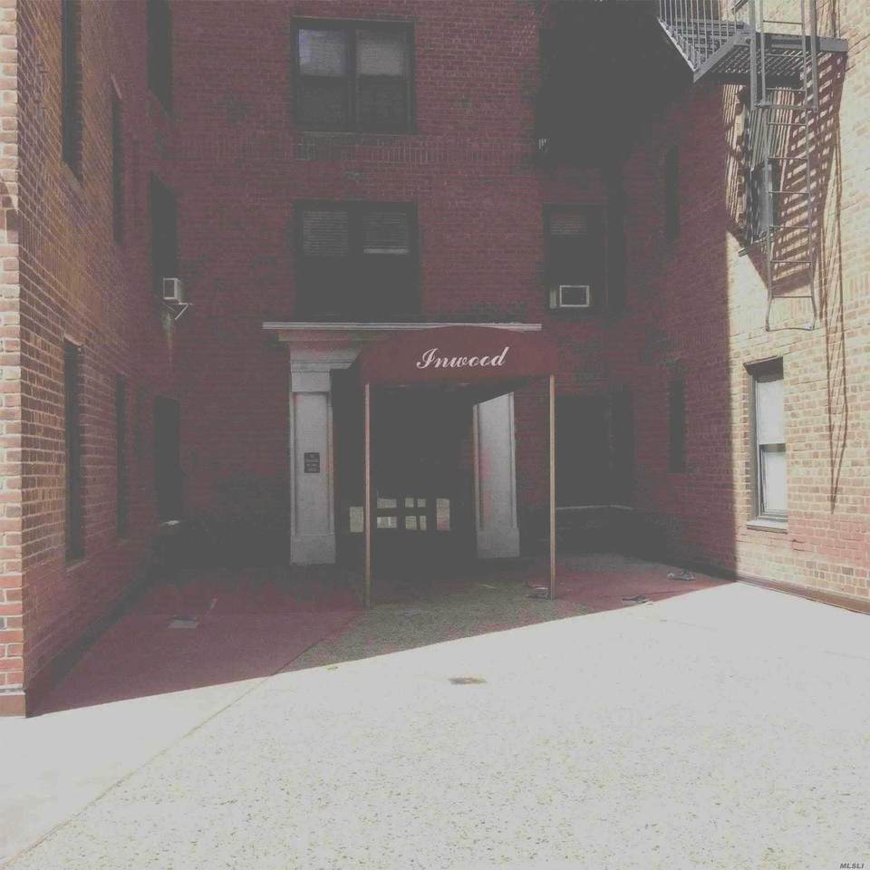 83-75 Woodhaven Boulevard - Photo 1