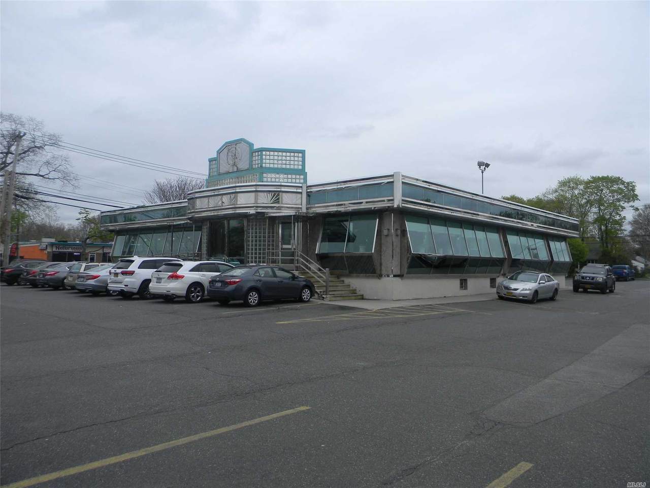 2101 Middle Country Road - Photo 1
