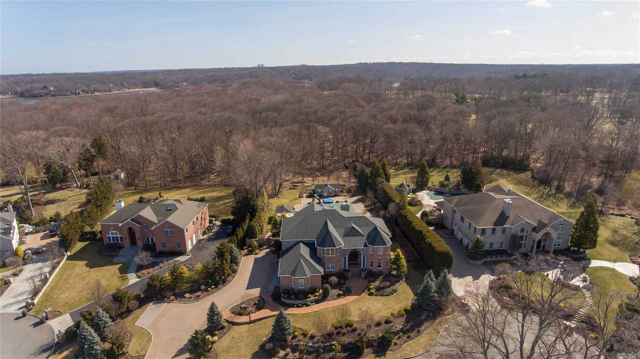 8 Timothy Lane - Photo 1