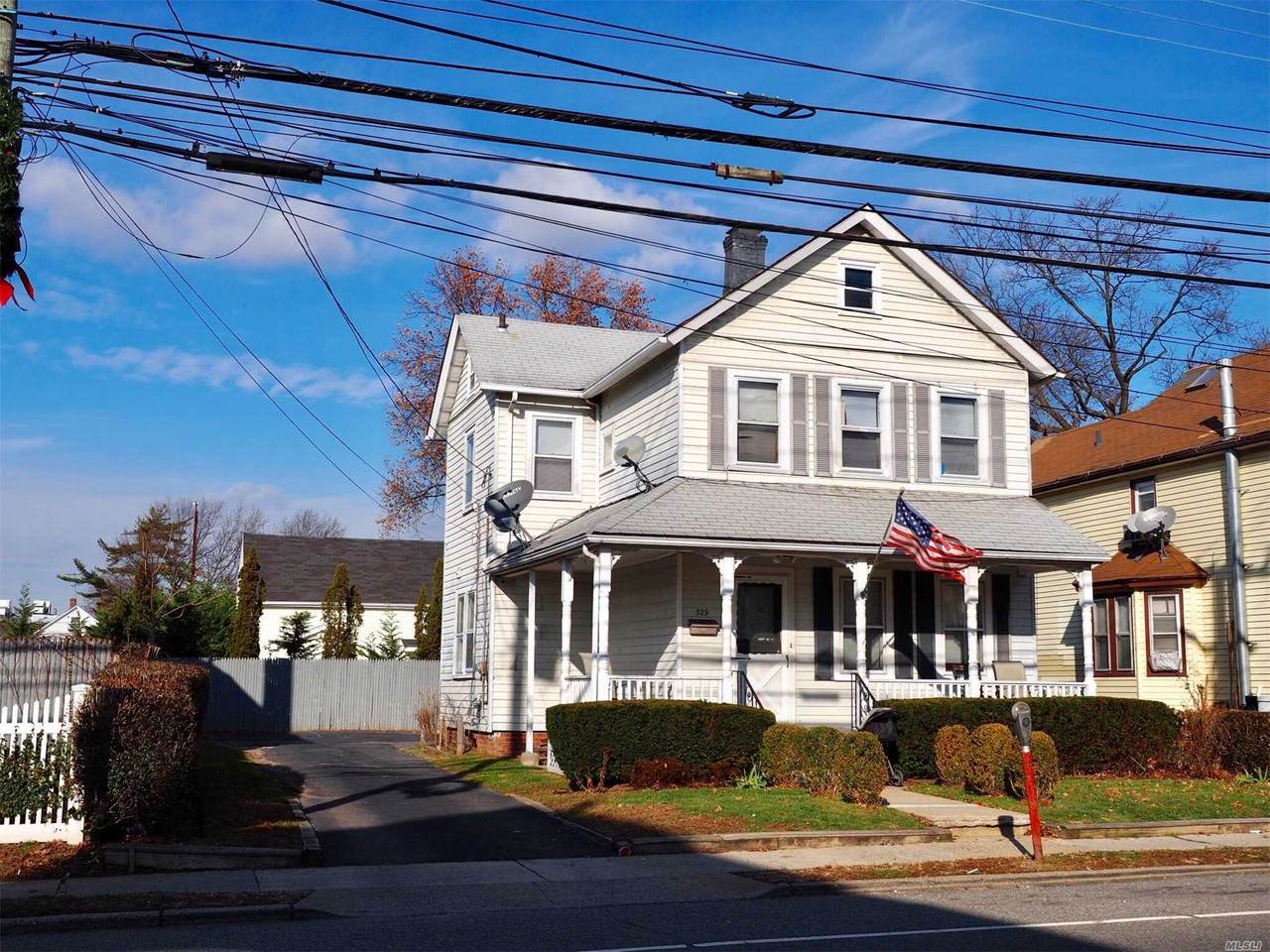 339 Maple Avenue - Photo 1